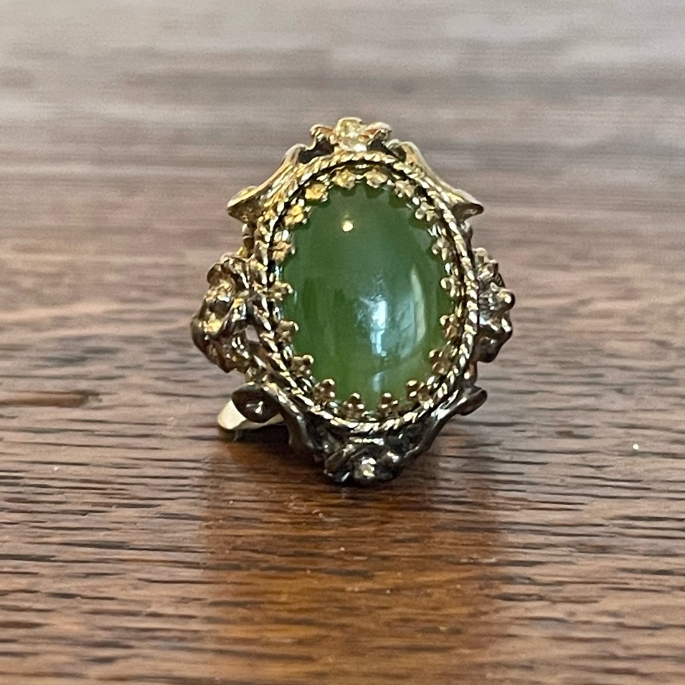 Vintage authentic jade and 14 Kt. Gold electroplate ring. Size 6